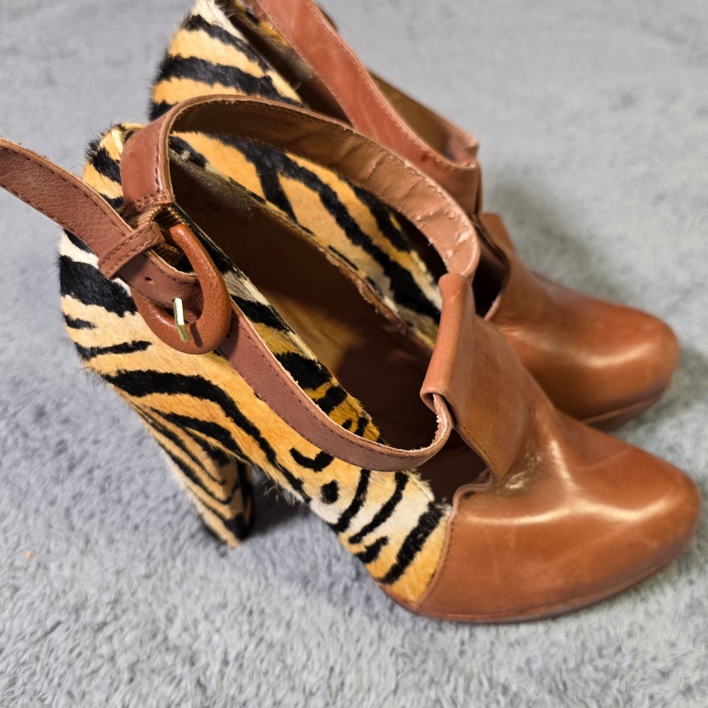 Naughty Monkey Womens 6.5 Mary Jane Pumps Brown Tiger Print Pony Hair Block Heel